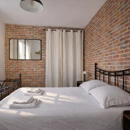 Belle Maison 6 Ch, 5 Sdb, Jardin, Parking, Proche Paris, Salons Villepinte, Le Bourget Holiday home Saint-Denis (Seine-Saint-Denis)