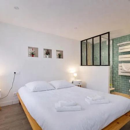 Grande Maison 6 Chambres, Ideale Equipes Et Groupes, Parking *