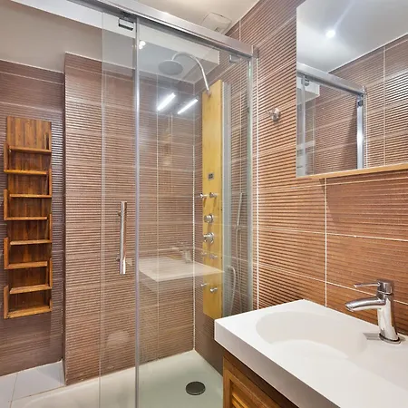 Grande Maison 6 Chambres, Ideale Equipes Et Groupes, Parking *